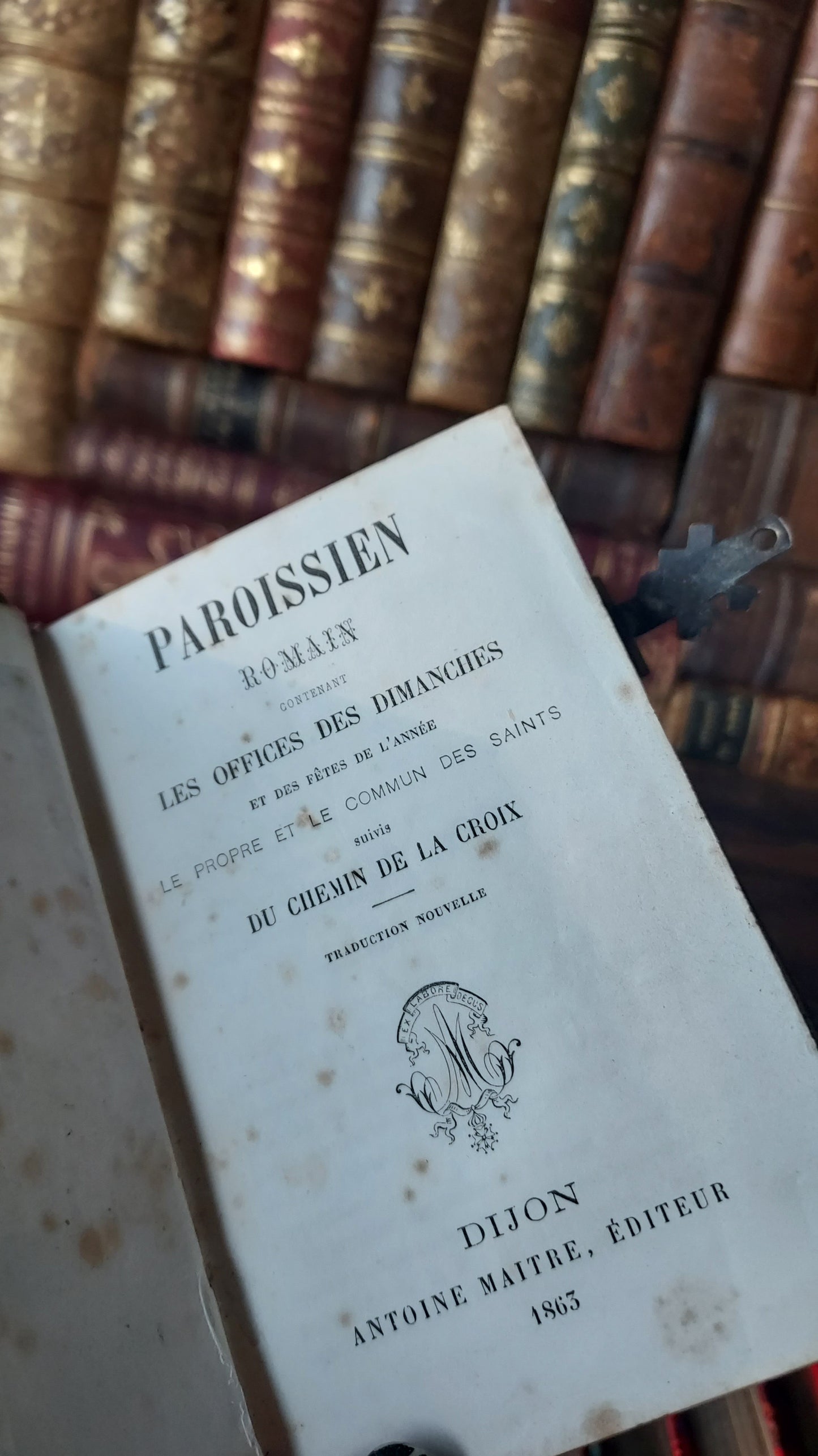 1863 Paroissien Romain | Red Pages and Cross Clasp