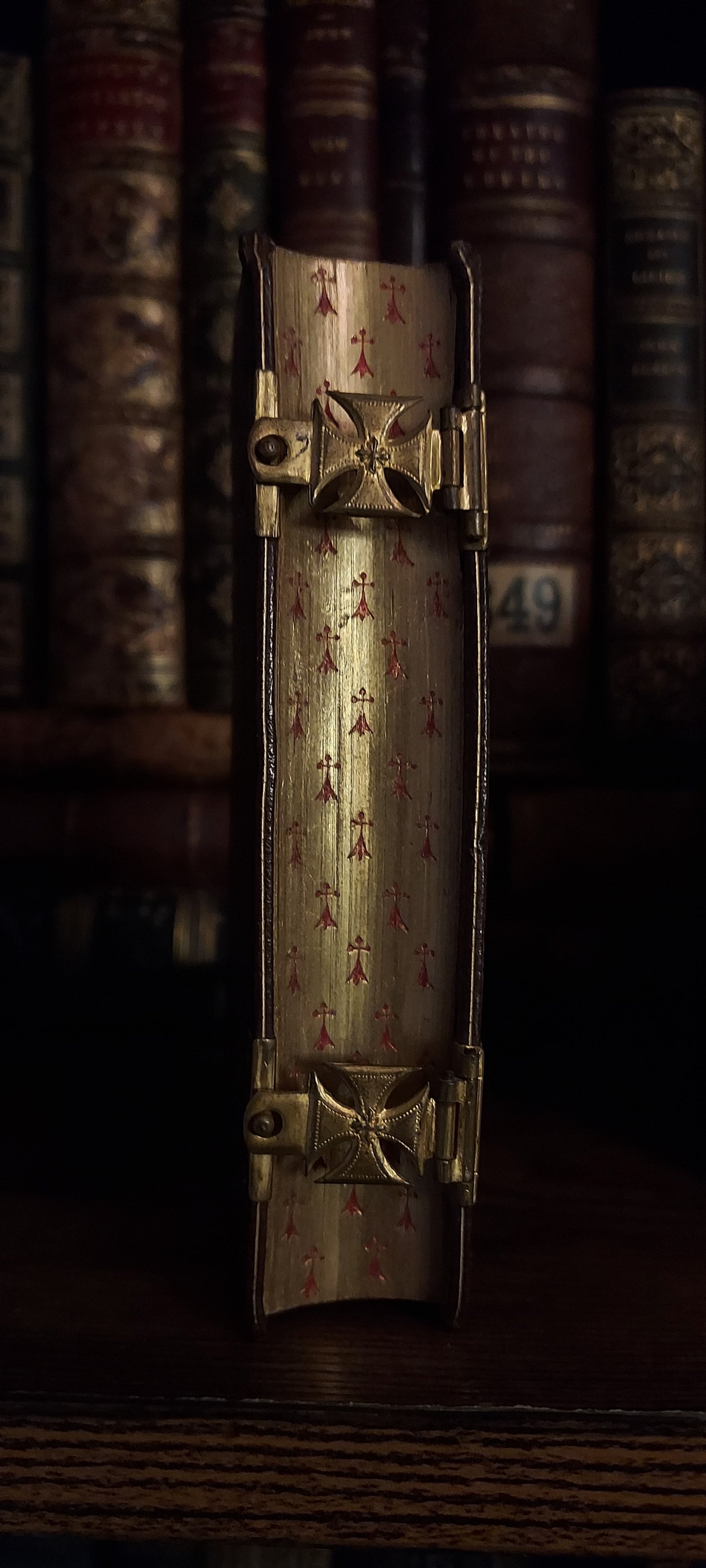 1868 Diurnal de Bayeux | Double Clasp & Ermine Gauffered Pages
