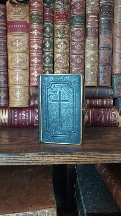 1879 Paroissien Romain | Miniature Clasped Binding