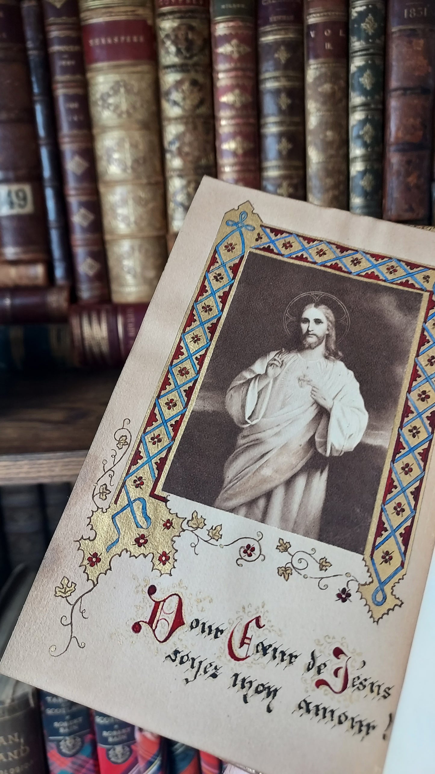 1902 Le Nouveau Testament & Prayer Card | Hand-Illuminated, Stamped by L. Angeli