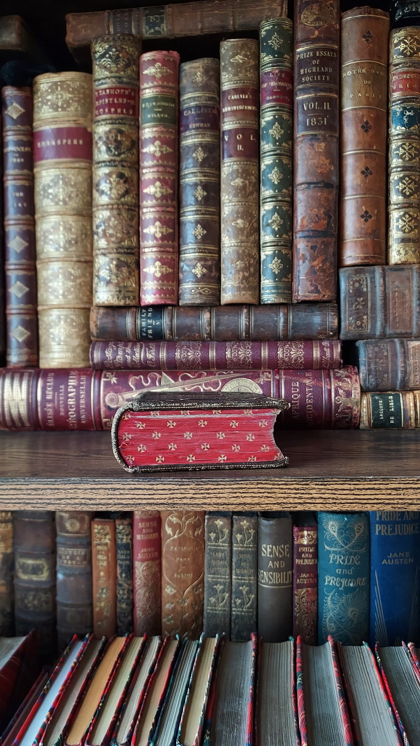 1863 Paroissien Romain | Red Pages and Cross Clasp