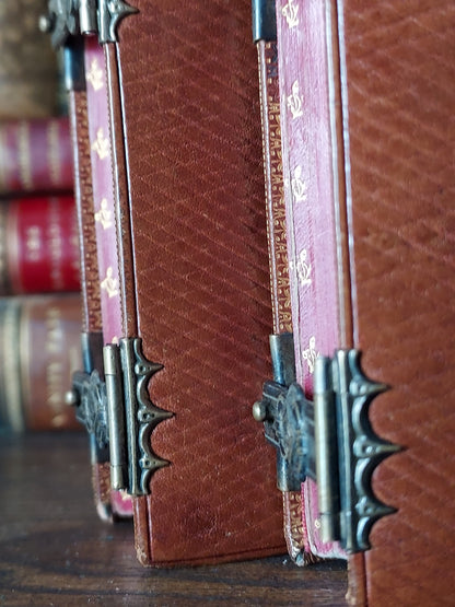 1860s Paroissien Romain, Très Complet (Partie d’Été): Red Gauffered Edge