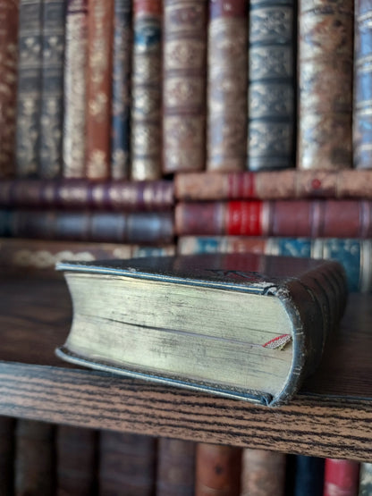 1888 Paroissien Romain Partie d'automne| Hidden Marble Foreedge