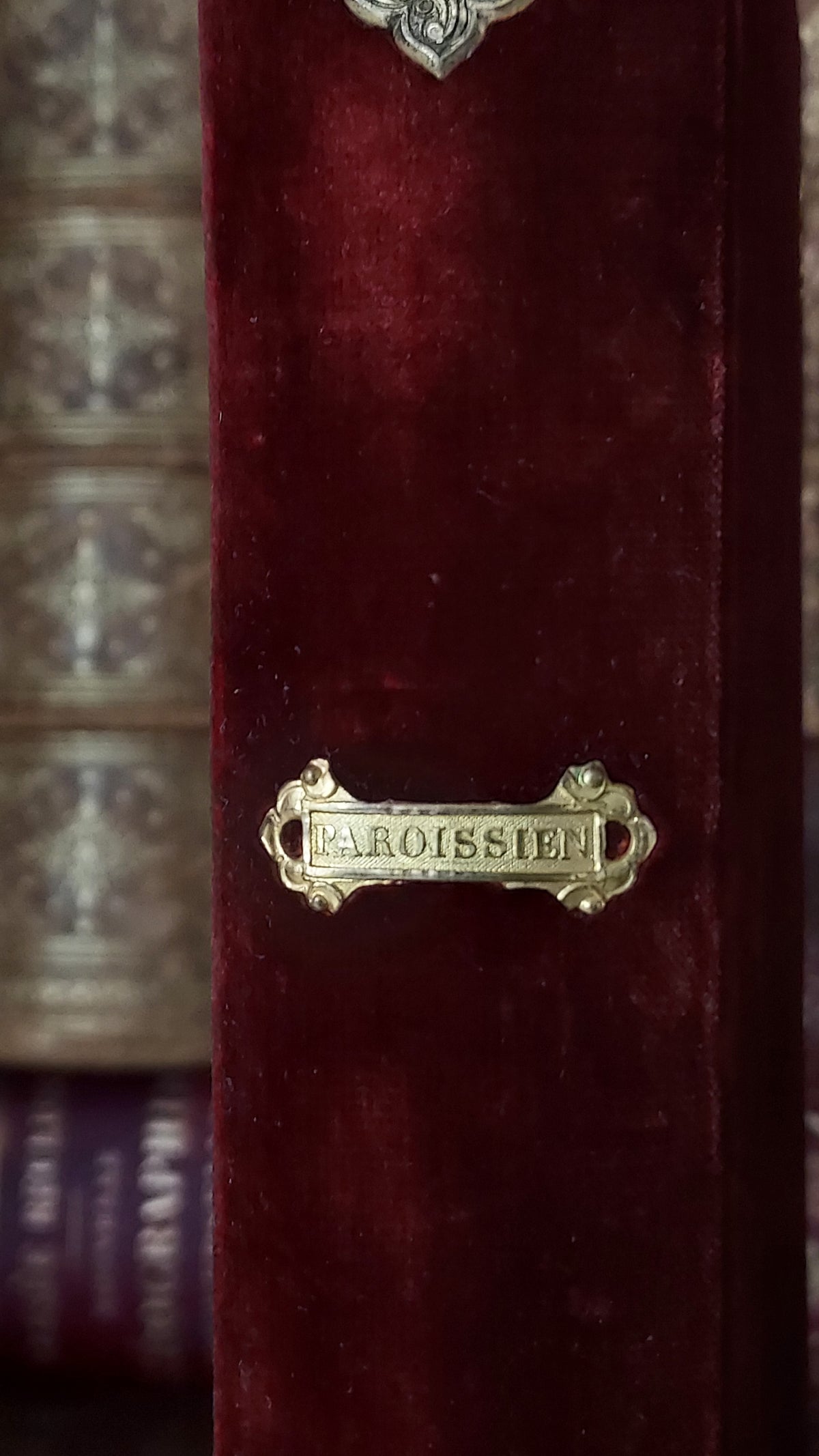 1846 Paroissien Latin-Français | Scarlet Velvet w/Large Gold Clasp