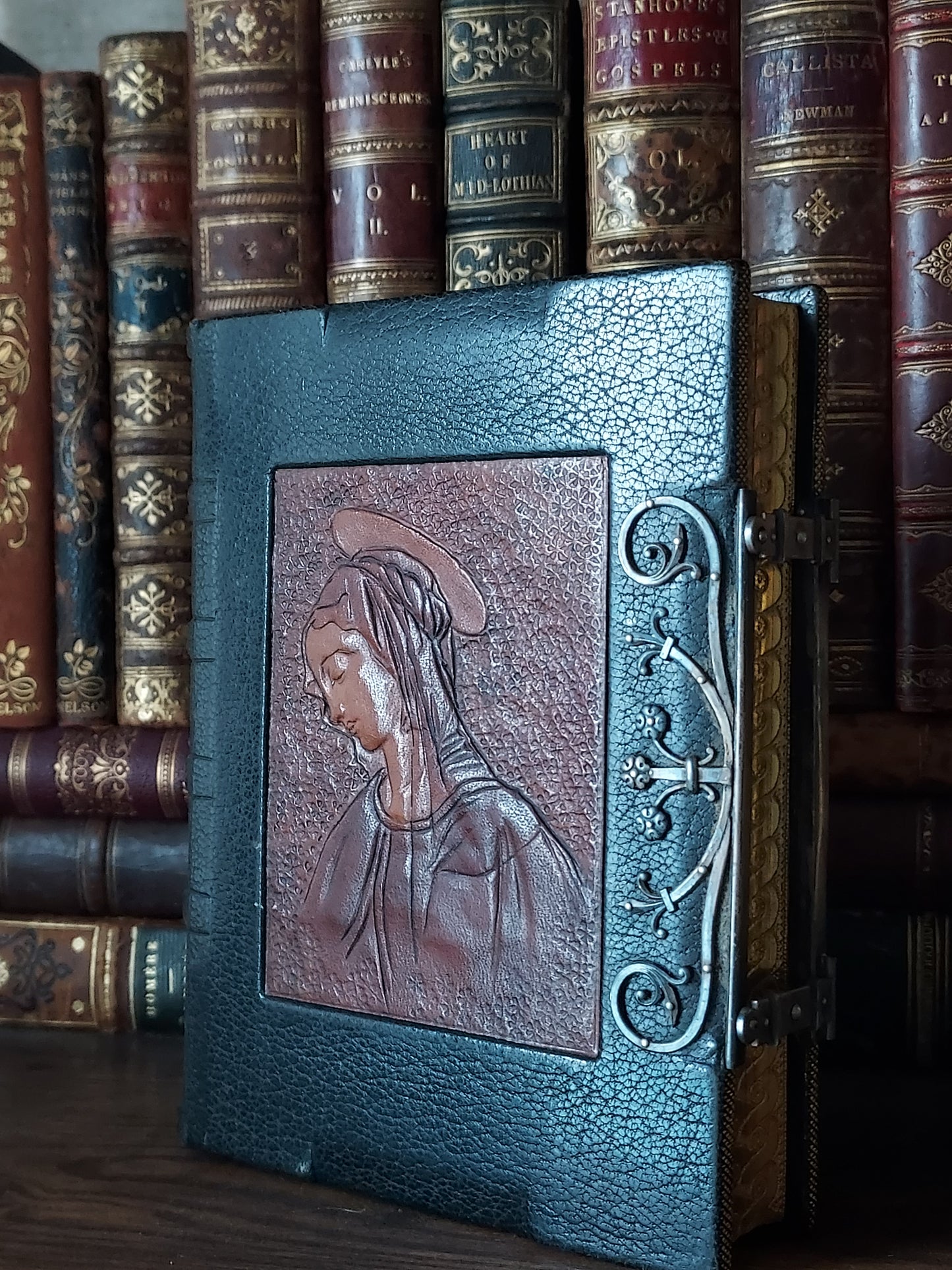 1900s Heures Romaines | Stamped Taffin Master Binding
