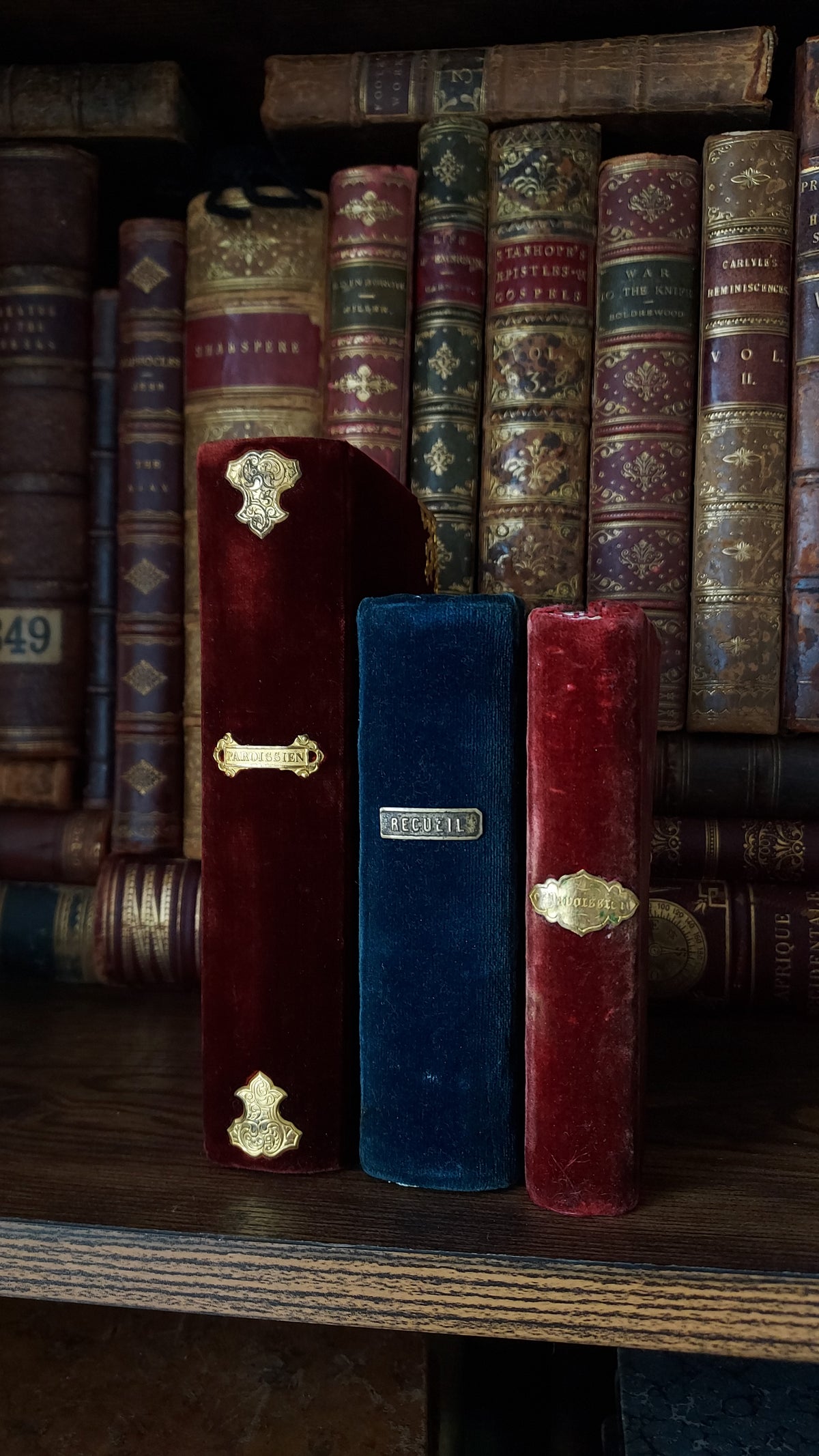 1850 Paroissien | Smaller Ruby Colored Velvet w/ Gold Clasp