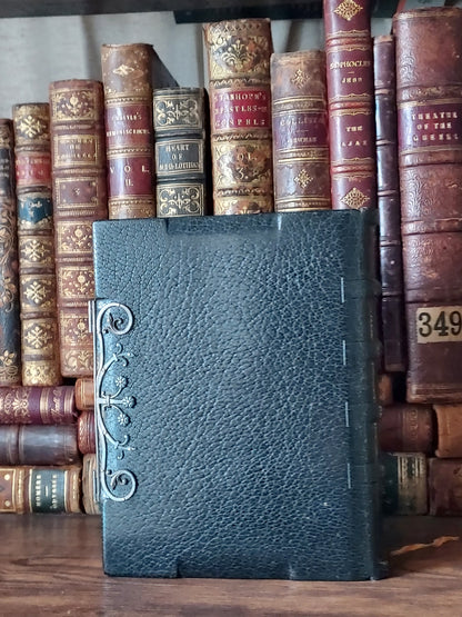 1900s Heures Romaines | Stamped Taffin Master Binding