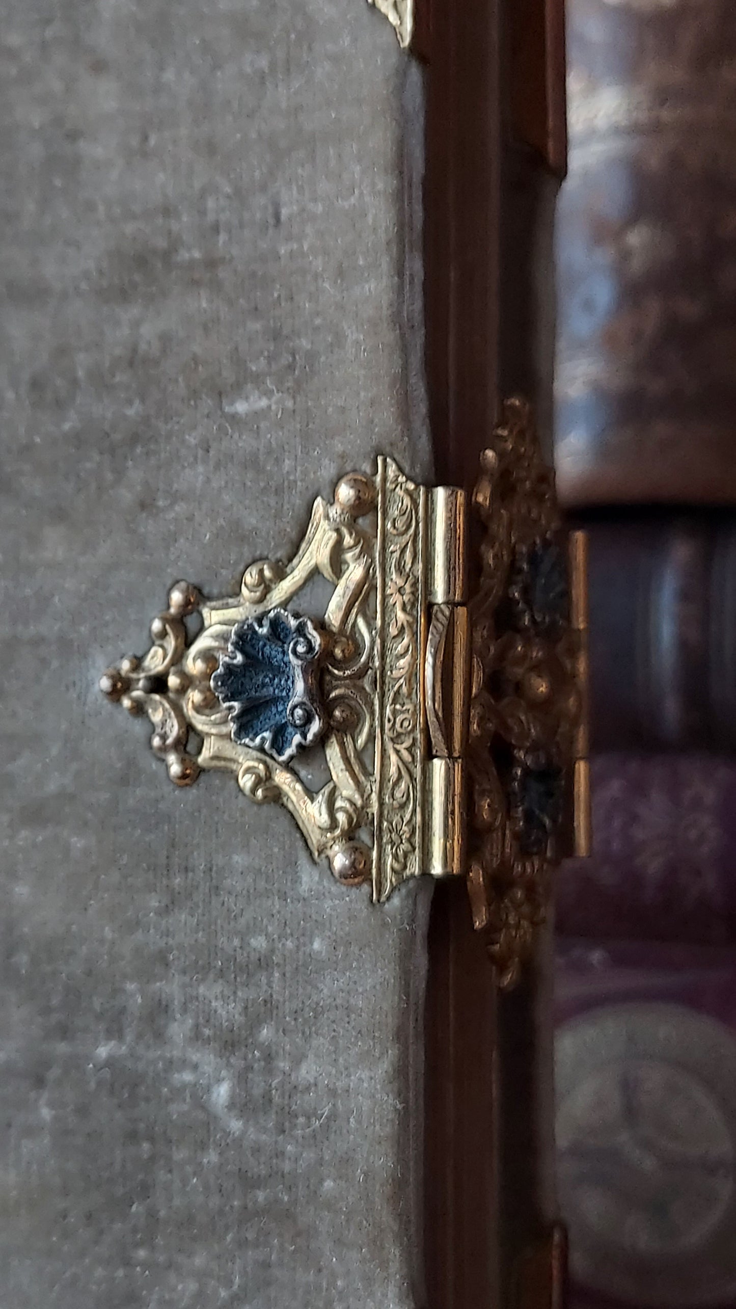 1850s Livre de Mariage | Velvet Wedding Missal w/Large Intricate Clasp