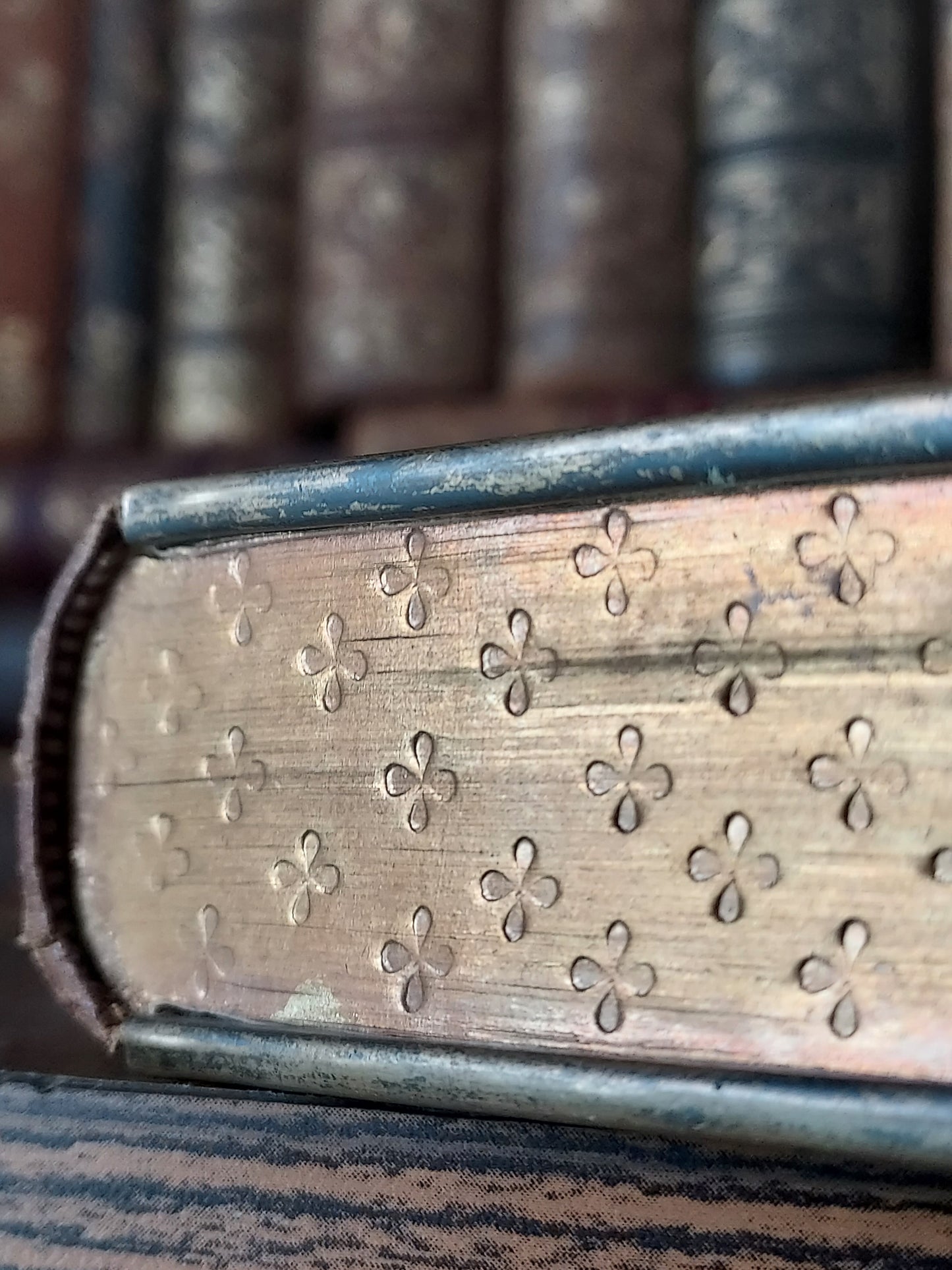 1866 Recueil de Prières | Gauffered Edge & Mary Clasp