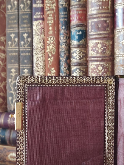 1873 Recueil de prieres: Ornate Double Clasp Binding w/ Paisley Fore-Edge Painting