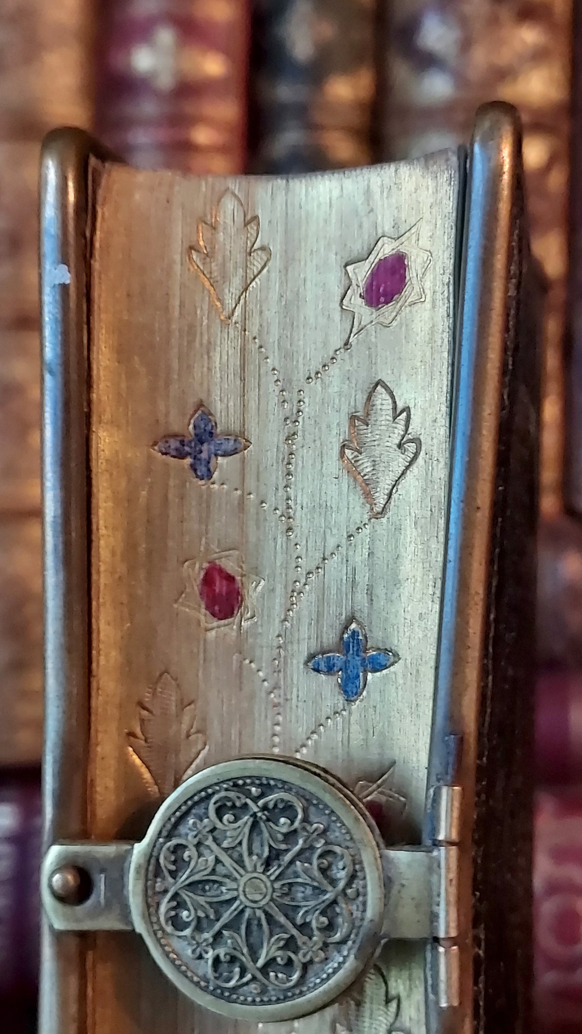 1850s Parioissien Romain | Hand-Painted Gauffered Edges w/Clasp