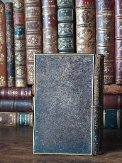 1867 Recueil de prières: Gilt-Gauffered and Hand-Painted Floral Page Edges