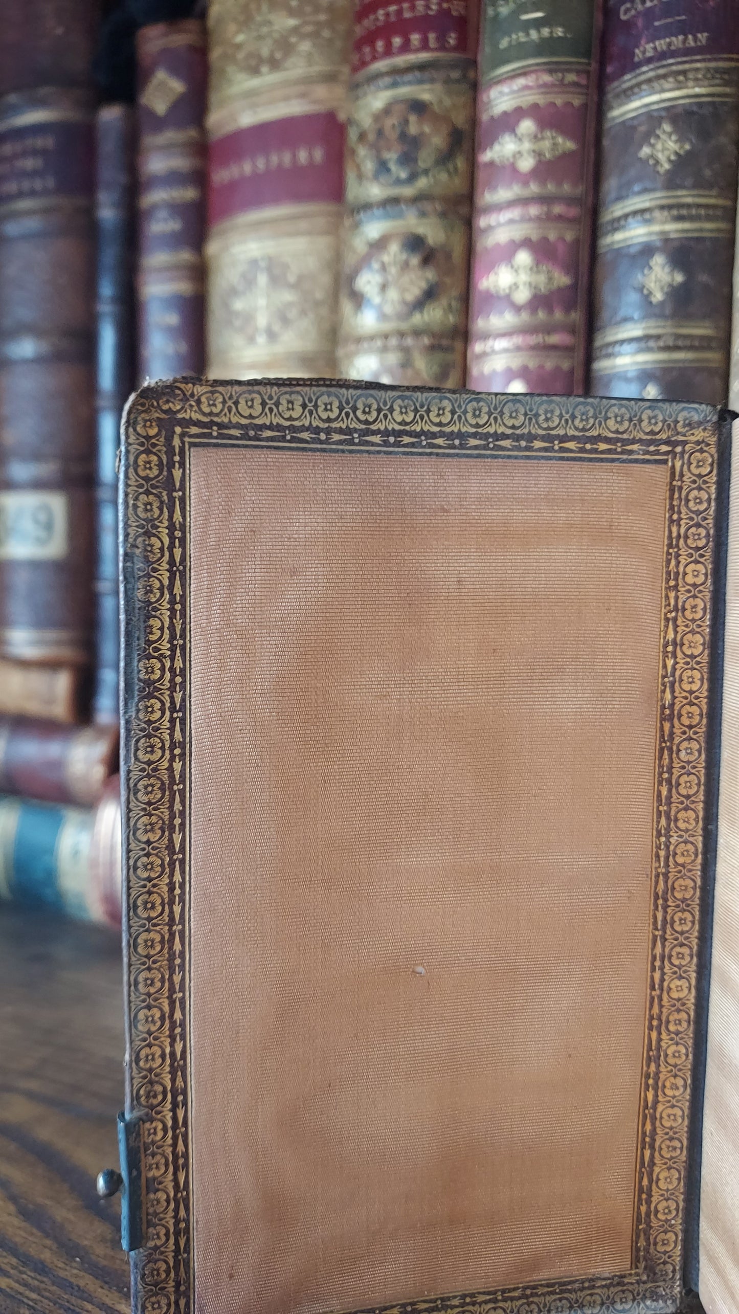 1850s Paroissien Romain | Gauffered Edge Starburst Motif