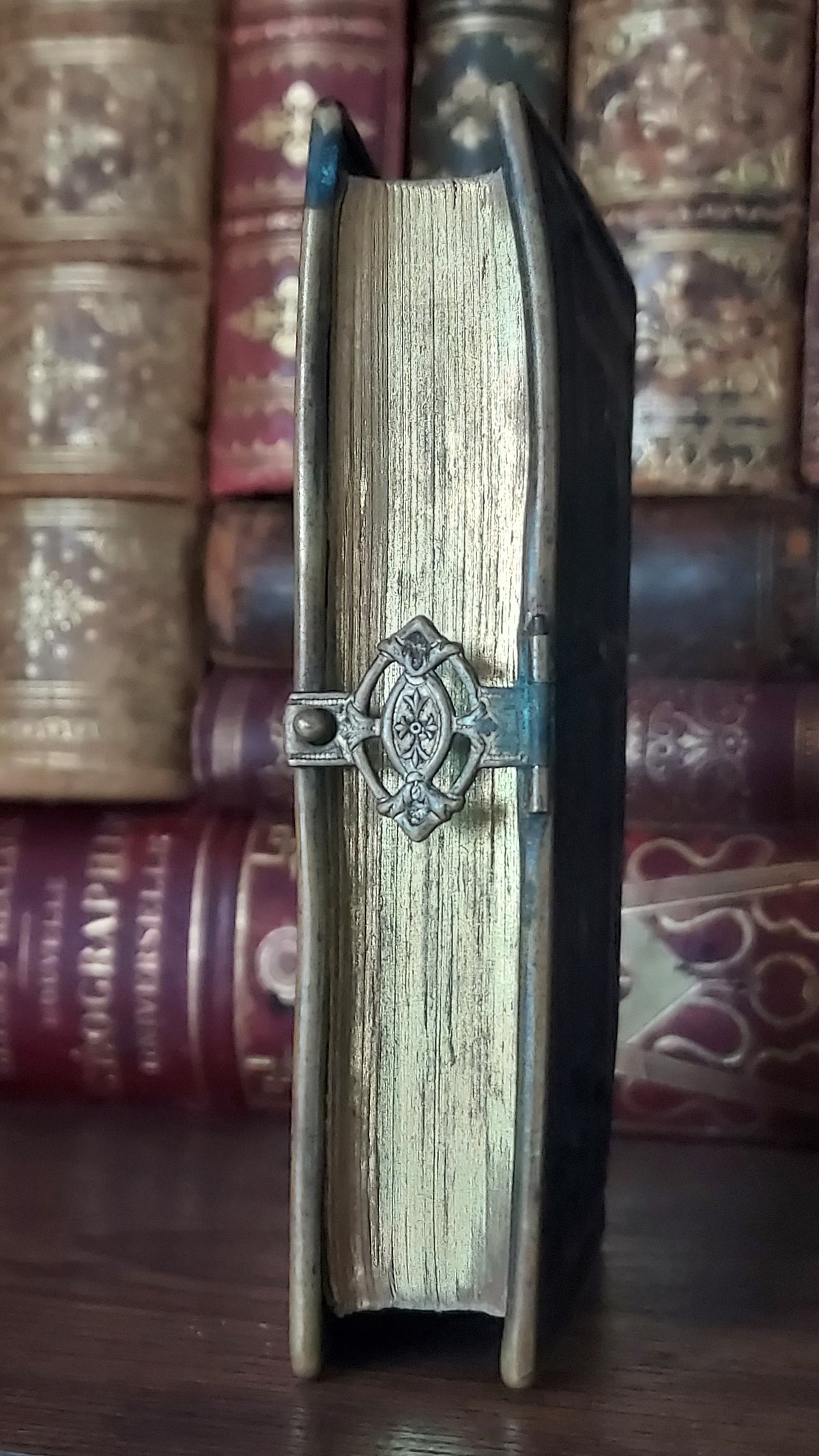1890 Paroissien Romain | Miniature Clasped Binding