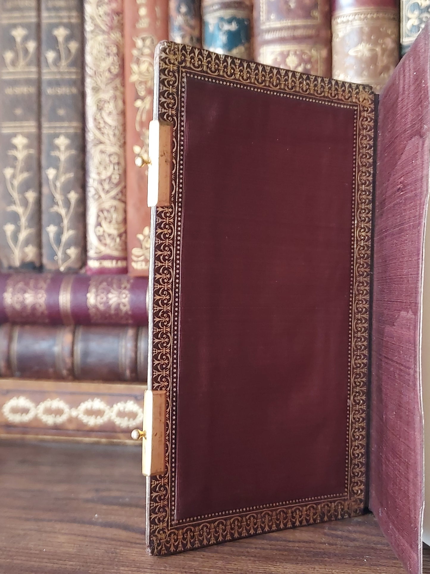 1873 Recueil de prieres: Ornate Double Clasp Binding w/ Paisley Fore-Edge Painting