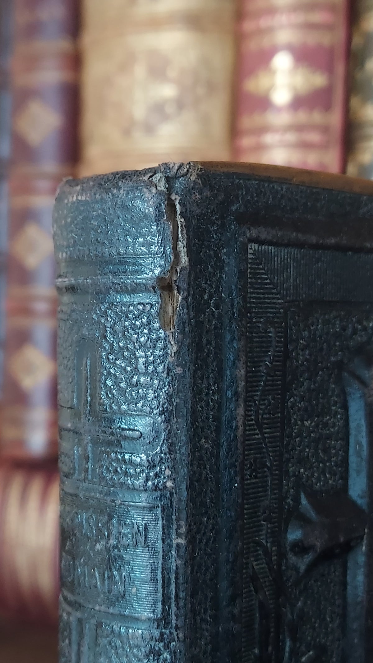 1890 Paroissien Romain | Miniature Clasped Binding