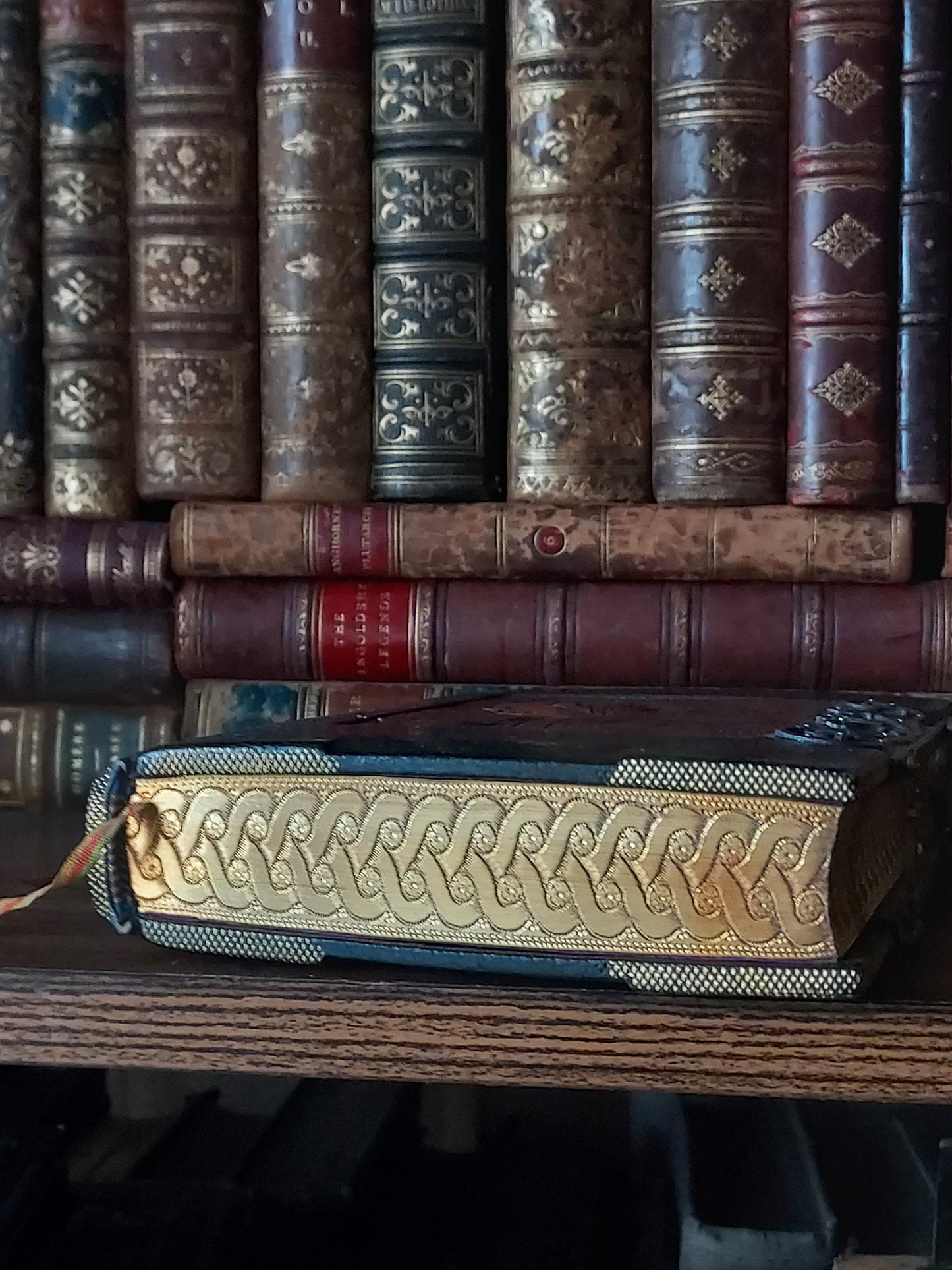 1900s Heures Romaines | Stamped Taffin Master Binding