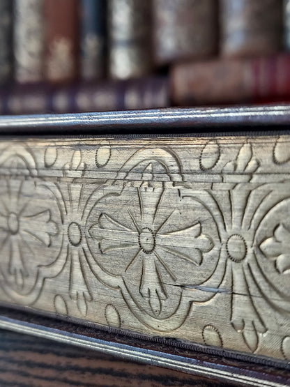 1860s Livre D'Heures Selon le Rit Romain: Gauffered Edges, Fleur-de-Lis Cover
