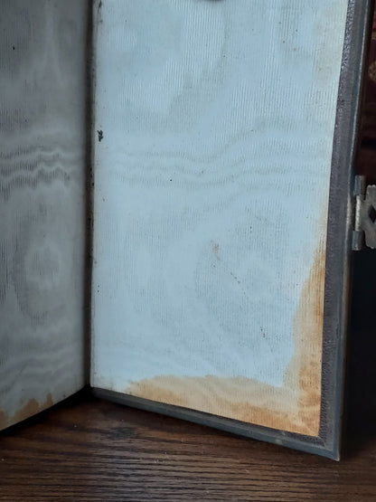 1867 Recueil de prières: Gilt-Gauffered and Hand-Painted Floral Page Edges
