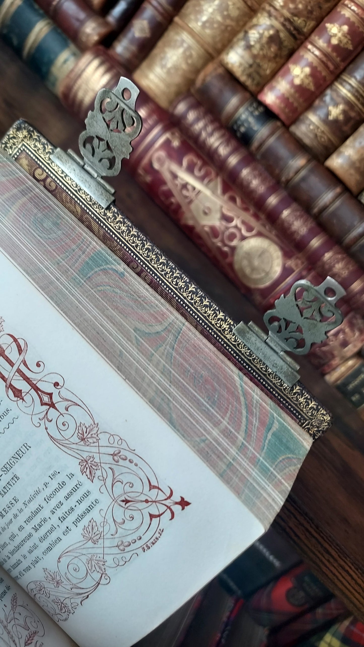 1880s Paroissien Romain | Floral Clasp