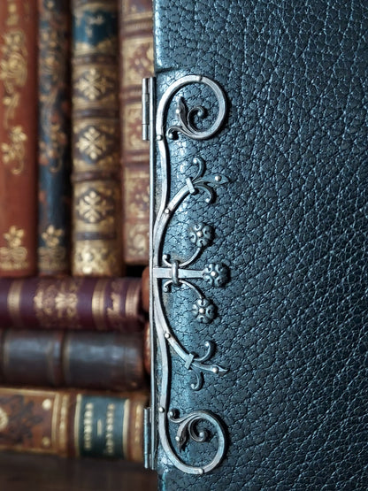 1900s Heures Romaines | Stamped Taffin Master Binding