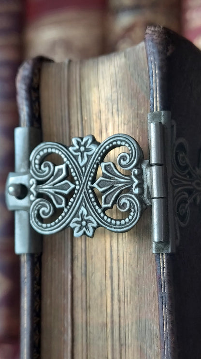 1880s Paroissien Romain | Floral Clasp