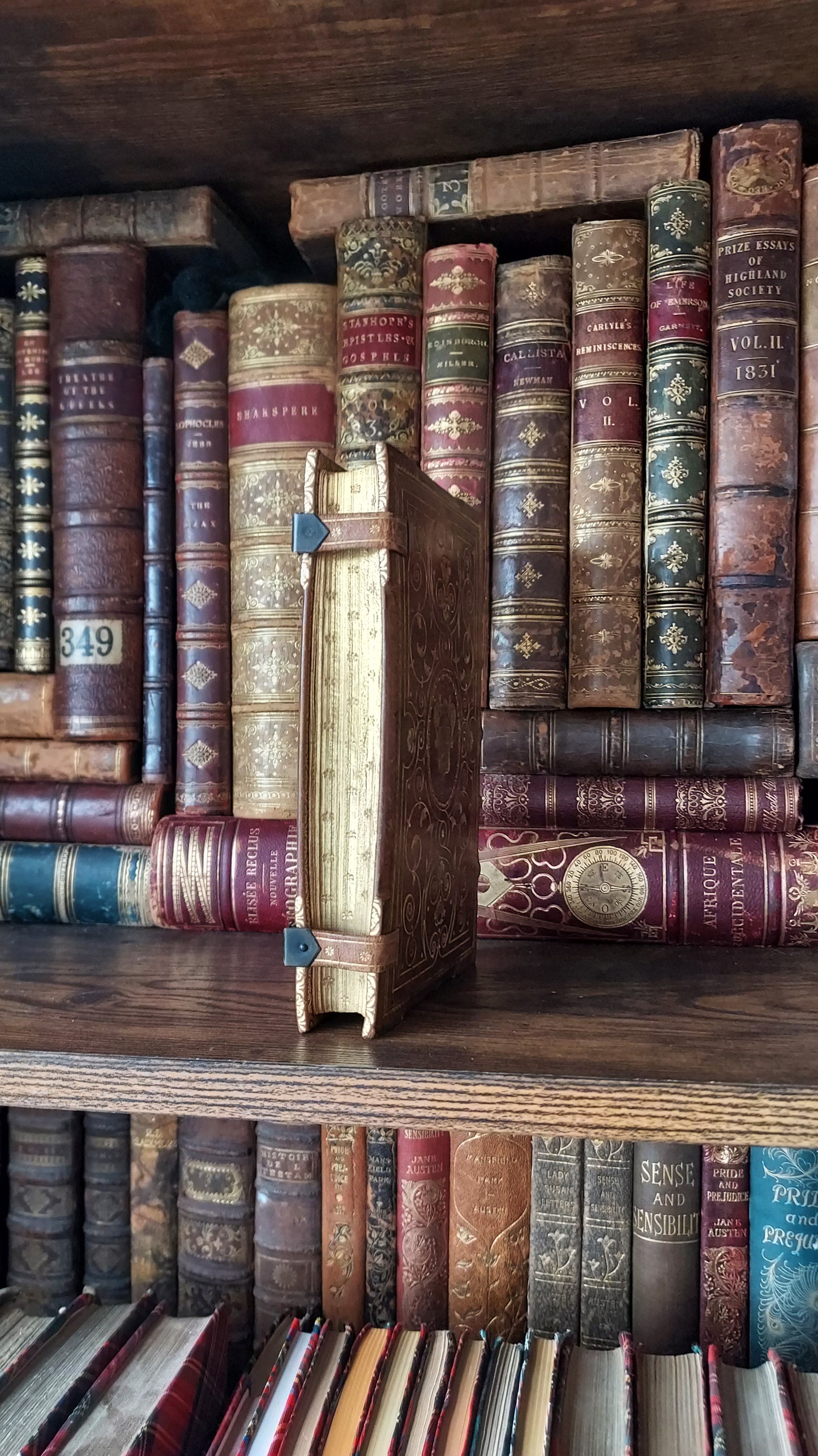 1902 Le Nouveau Testament & Prayer Card | Hand-Illuminated, Stamped by L. Angeli