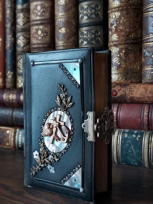 1880s Baum de Lebens | German Mother of Pearl Details