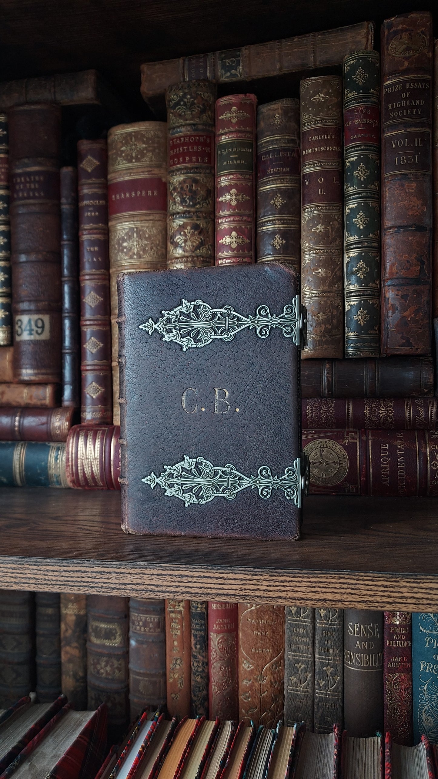 1880s Paroissien Romain | Floral Clasp
