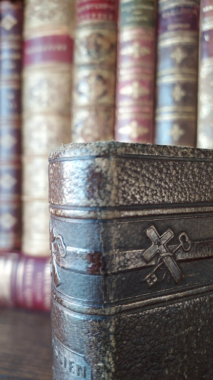 1863 Paroissien Romain | Red Pages and Cross Clasp