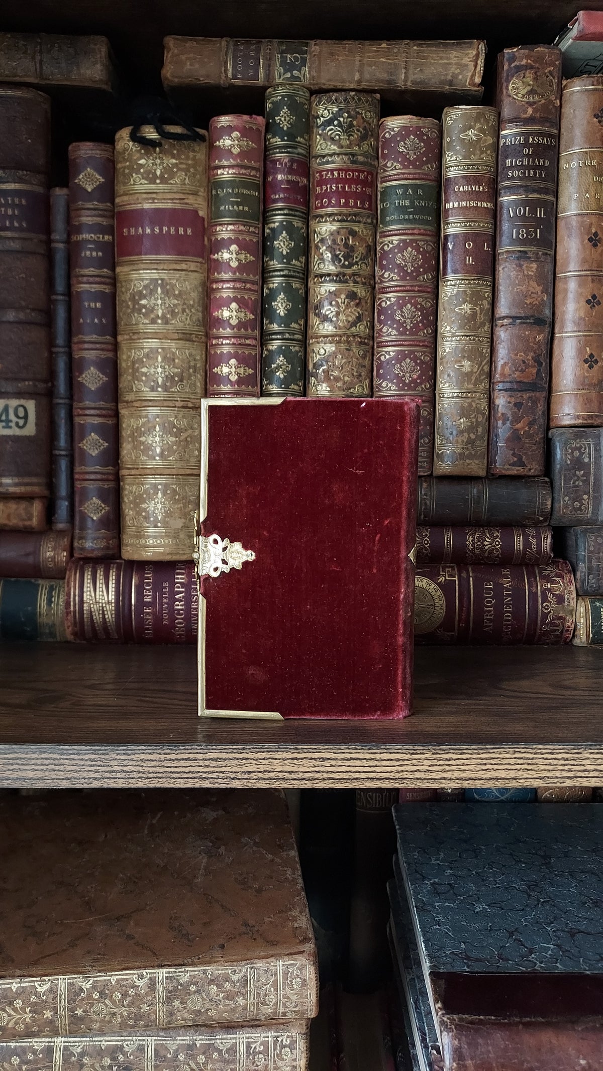 1850 Paroissien | Smaller Ruby Colored Velvet w/ Gold Clasp