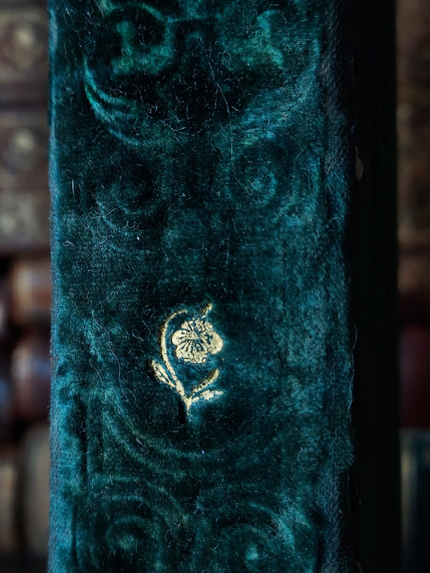 1838 Paroissien Complet | Green Velvet & Cross Clasp