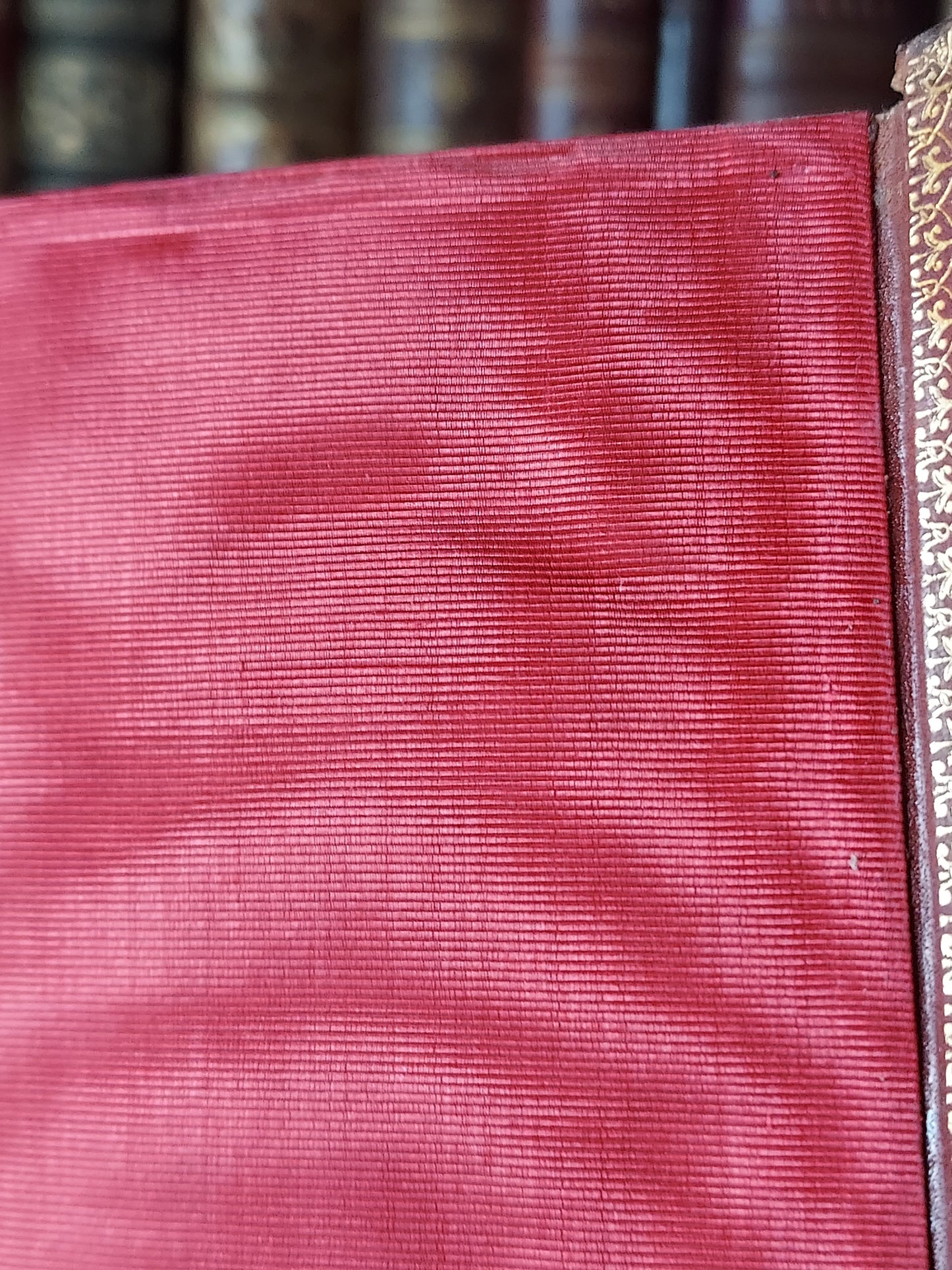 1860s Paroissien Romain, Très Complet Partie d'Hiver: Red Gauffered Edge