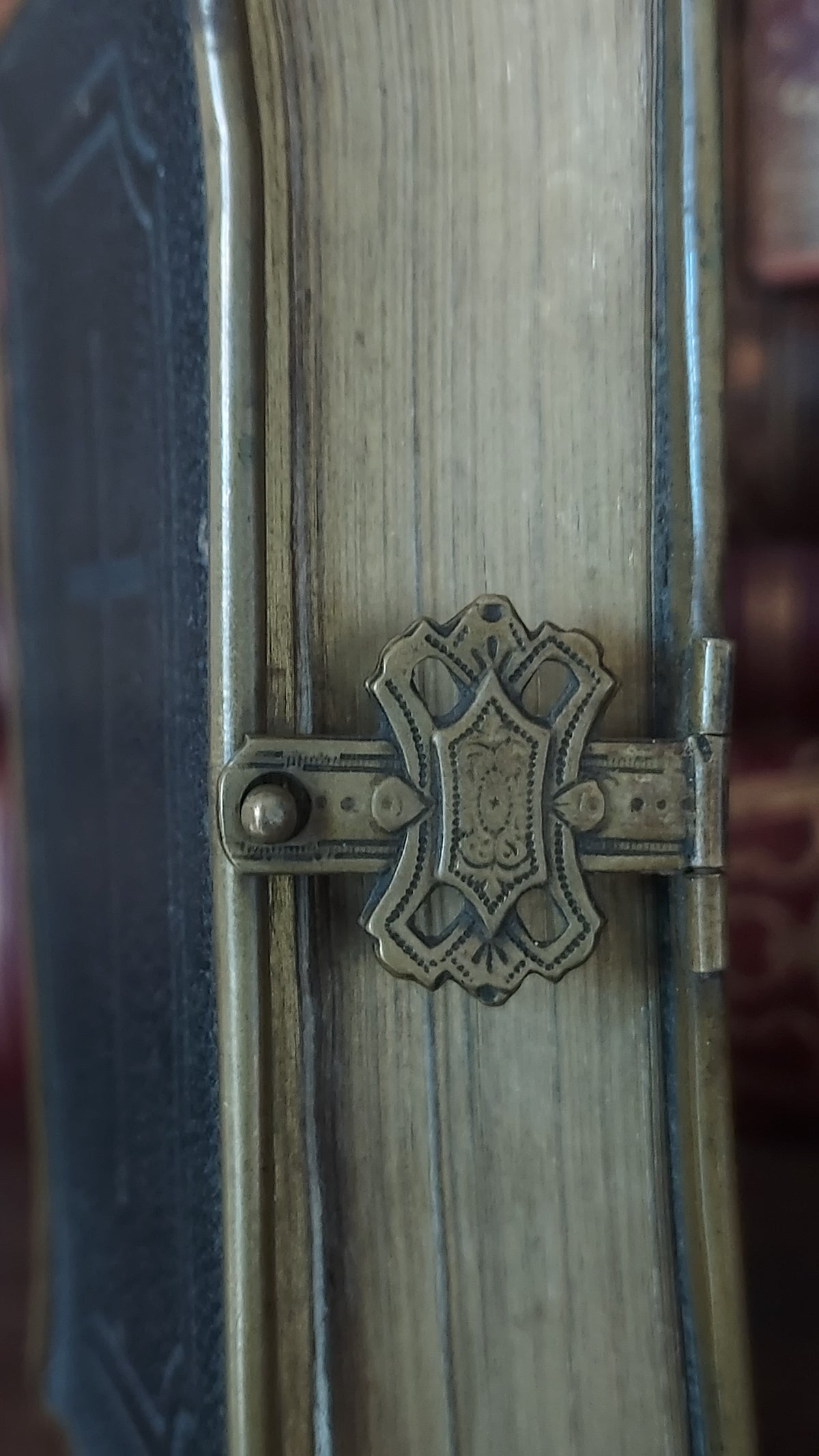 1879 Paroissien Romain | Miniature Clasped Binding