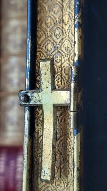 1848 L'Anima Amante | 1st Baron of Magdala w/ a Gauffered Edge, Cross Clasp