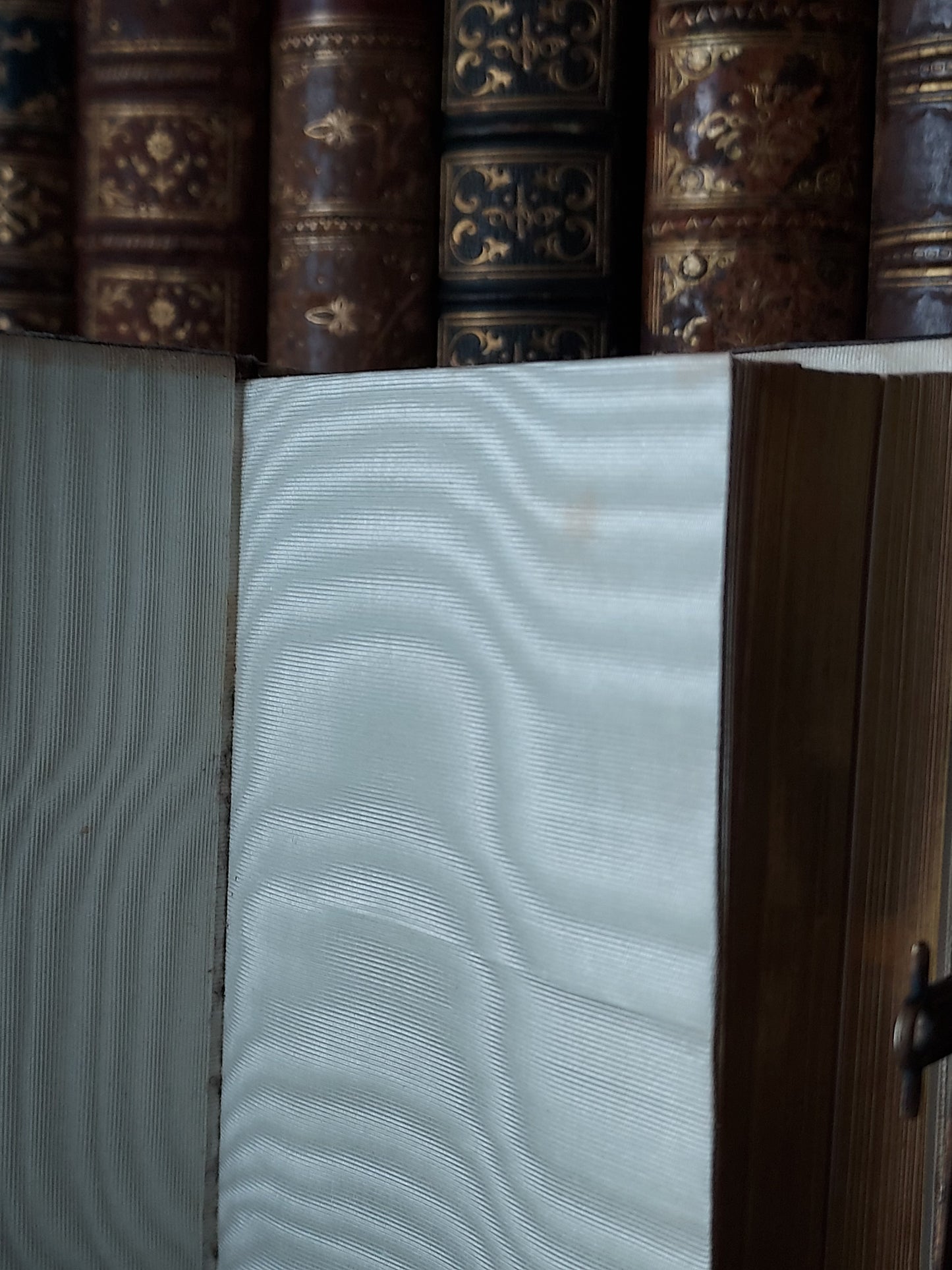 19th-century La Giornata del Cristiano | Blue Velvet & a Cross Clasp