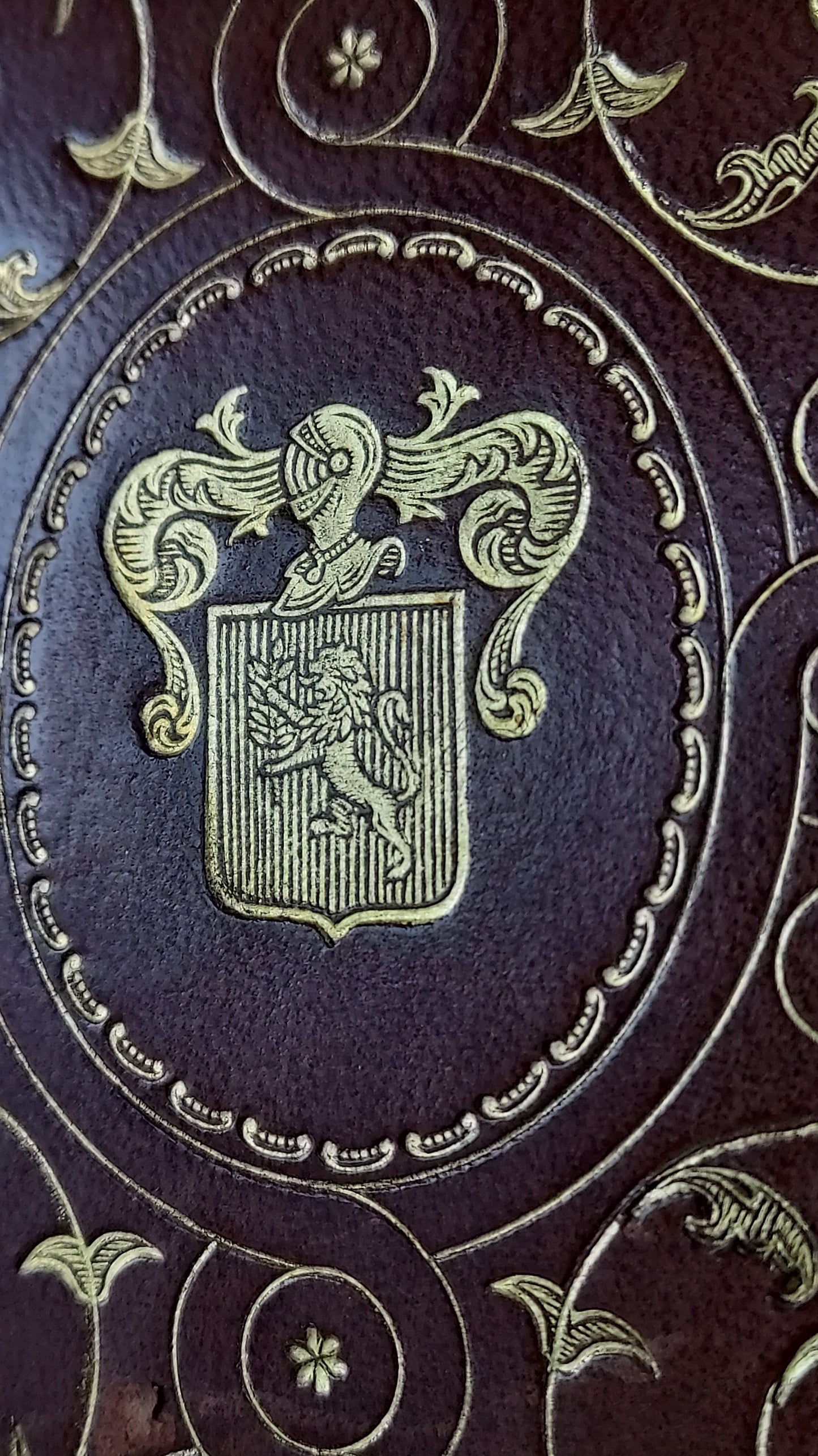 1902 Le Nouveau Testament & Prayer Card | Hand-Illuminated, Stamped by L. Angeli