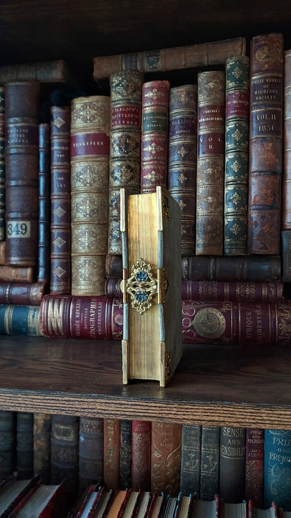 1850s Livre de Mariage | Velvet Wedding Missal w/Large Intricate Clasp