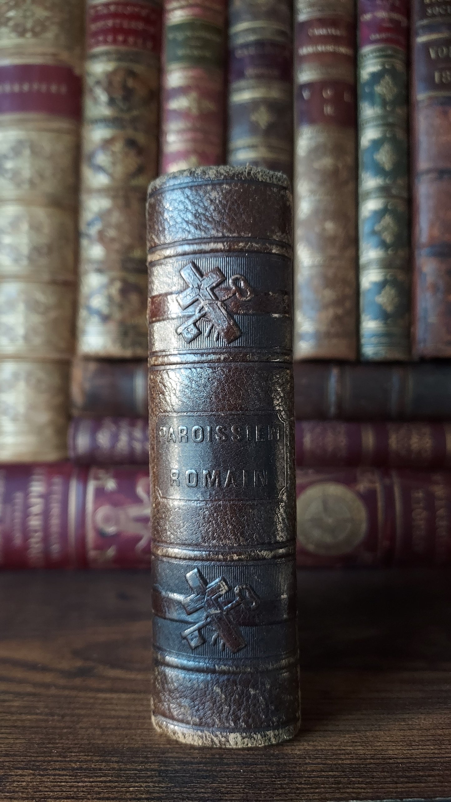1863 Paroissien Romain | Red Pages and Cross Clasp