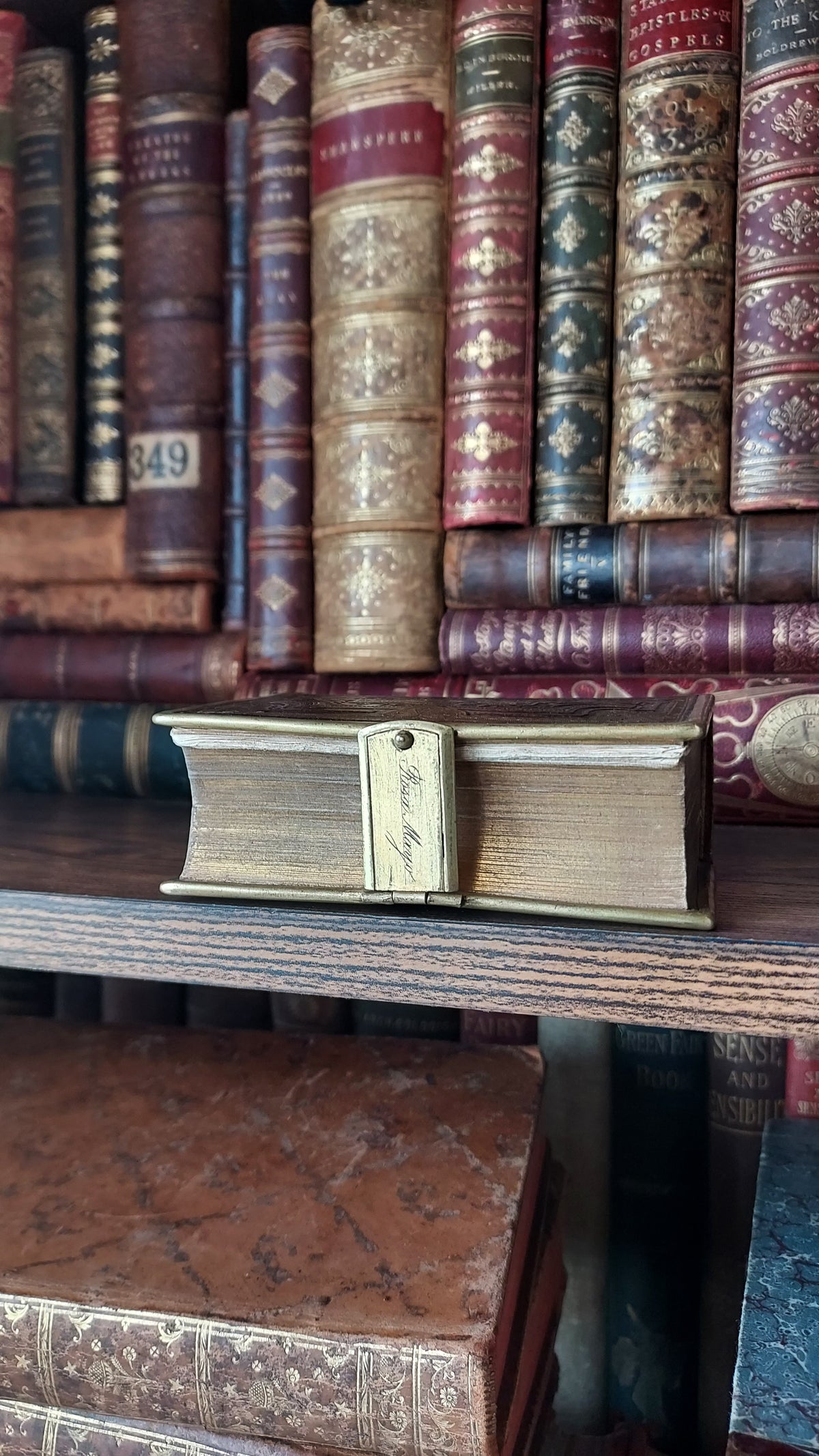 1863 The Book of Common Prayers | Custom Engraving