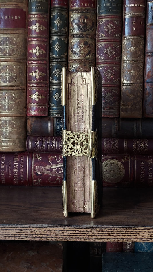 1846 Book of Common Prayer | Rare Gauffered Words and Metal Clasp