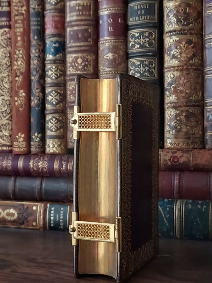 1873 Recueil de prieres: Ornate Double Clasp Binding w/ Paisley Fore-Edge Painting