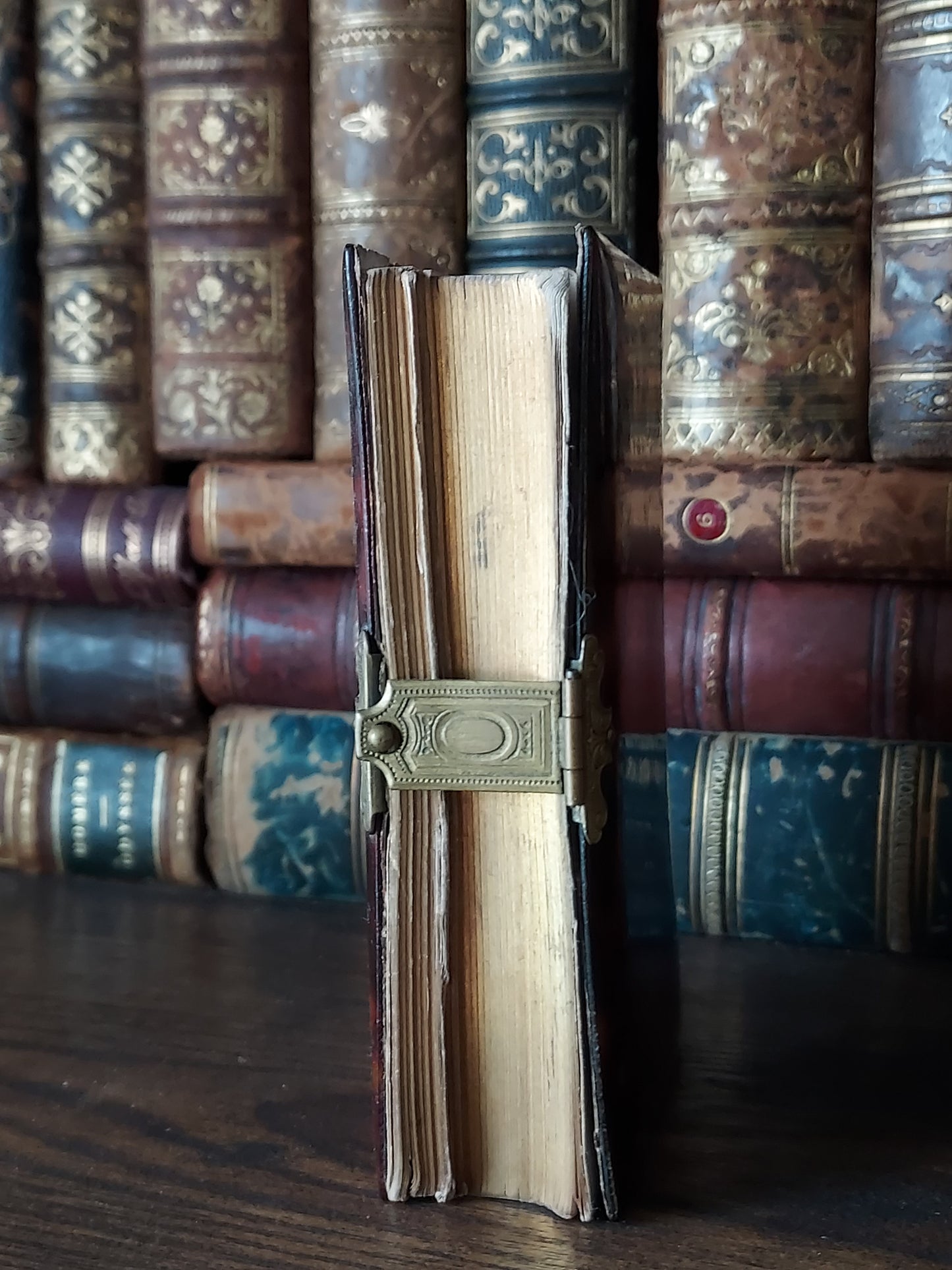 Paroissien Romain | 1890s Faux Tortoise Shell Clasp Book