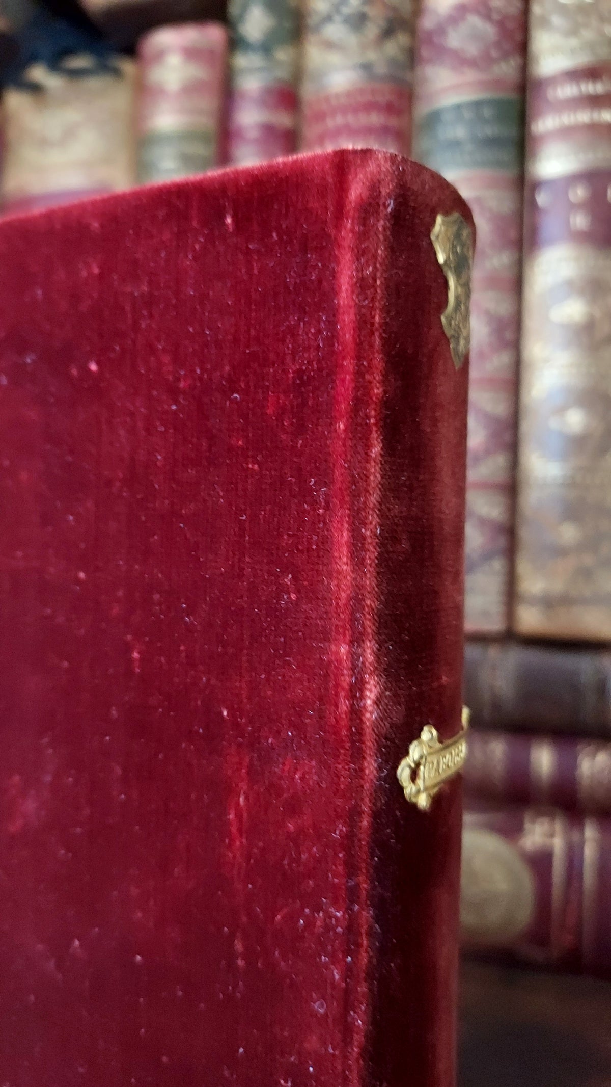 1846 Paroissien Latin-Français | Scarlet Velvet w/Large Gold Clasp
