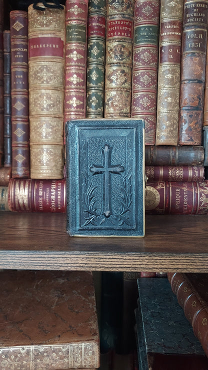 1890 Paroissien Romain | Miniature Clasped Binding