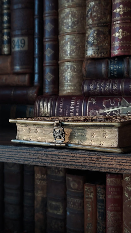 1870s Paroissien Romain | Mini w/Gauffered Stars