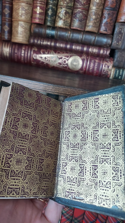 1890 Paroissien Romain | Miniature Clasped Binding