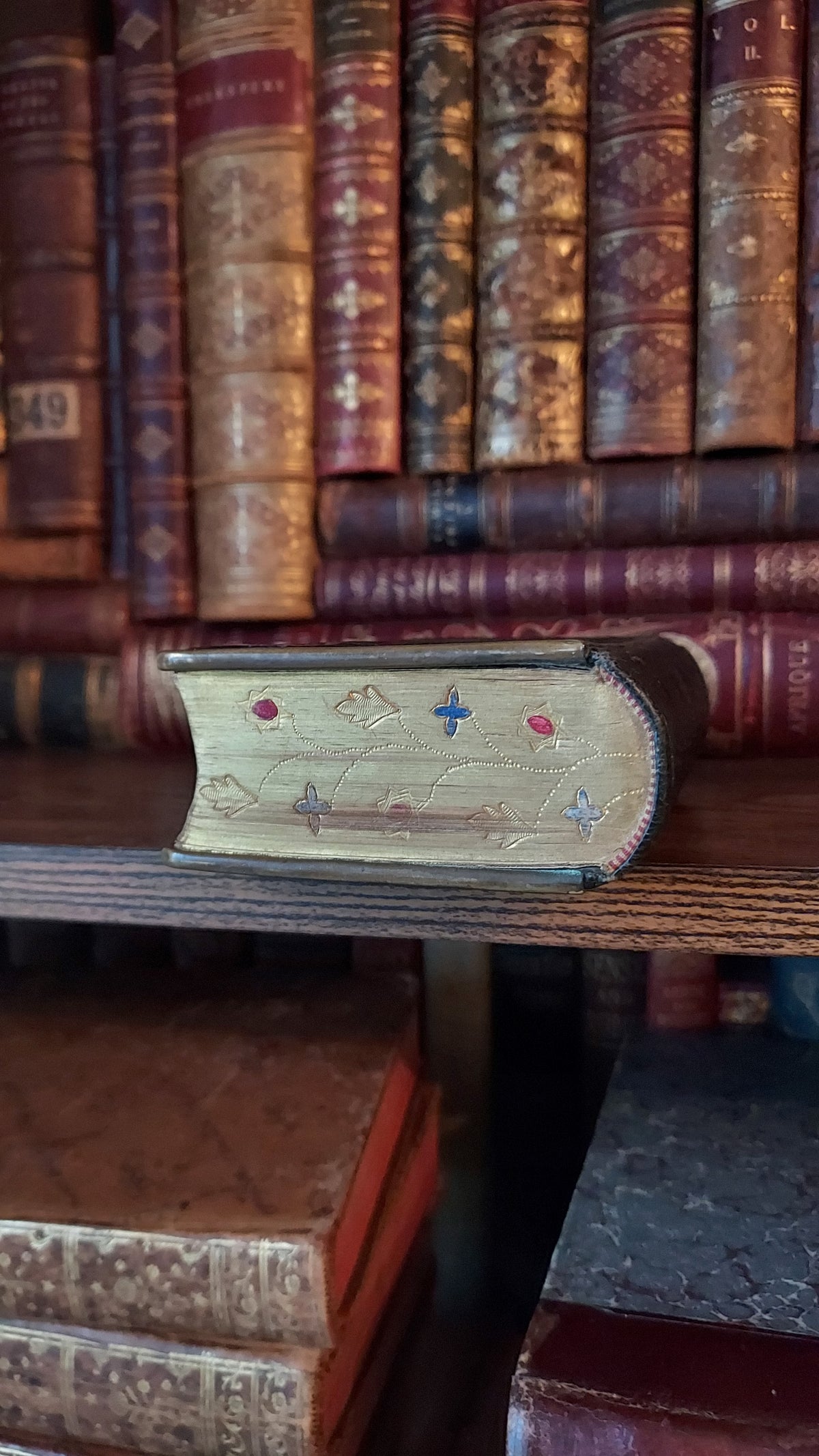 1850s Parioissien Romain | Hand-Painted Gauffered Edges w/Clasp