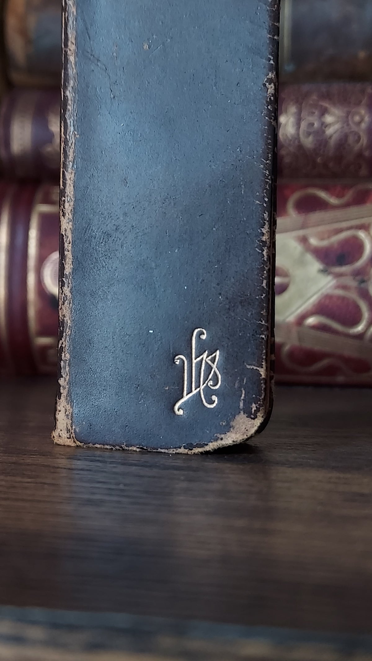 1890s The Book of Common Prayer | Finger Bible