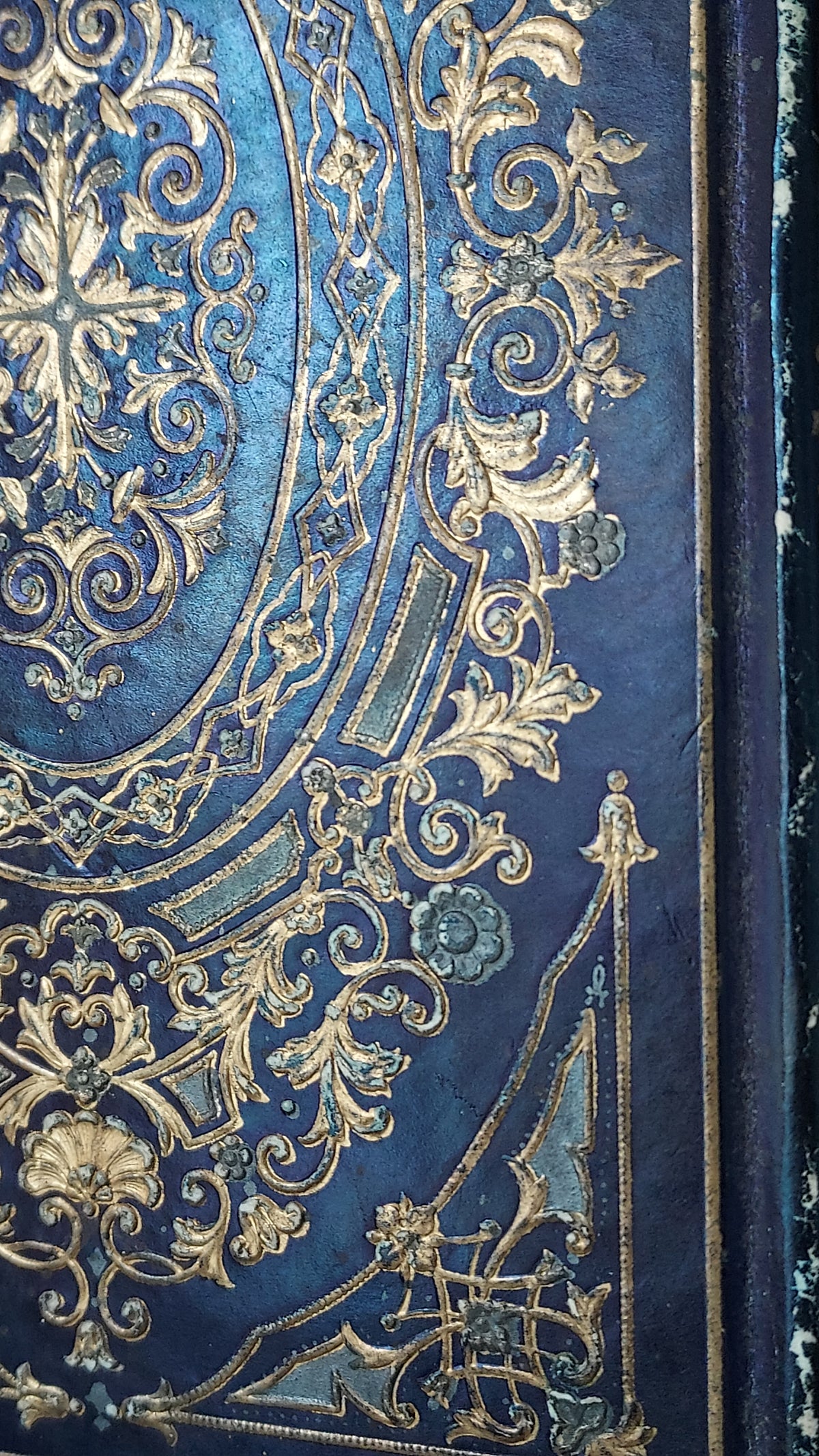 1845 Histoire d'Angleterre | Navy & Gold Cartonnage Binding